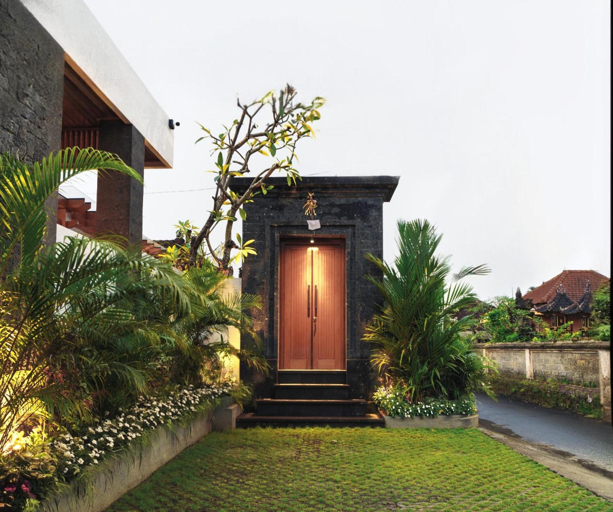 Kubera Villa Kemenuh By Prasi 乌布 外观 照片